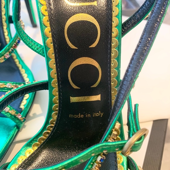 ❌SOLD❌Gucci Carmen Crystal-Embellished Metallic Leather Sandals In Jasmine Green - Picture 4 of 11